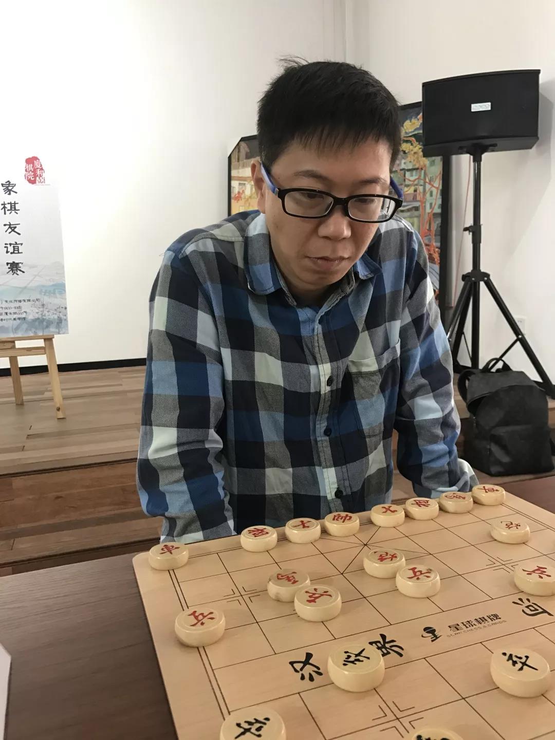 厦门海关赵冕龙对厦和棋院李瑞曦李瑞曦是2017厦门市象棋锦标赛儿童组